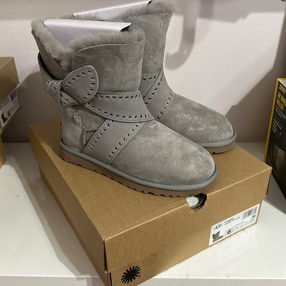 Ugg Mable Light Gray Women size 6